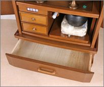 タモ家具の底引き出し