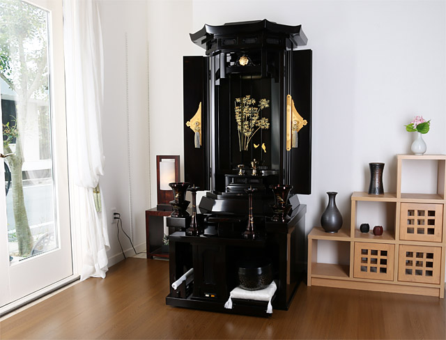 中古タガヤ厨子仏具について
