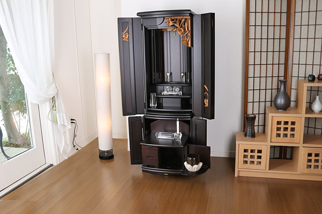 中古マホガニ厨子仏具について