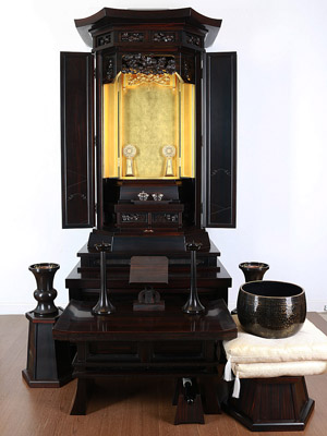 翠宝中古厨子型仏壇のイメージ