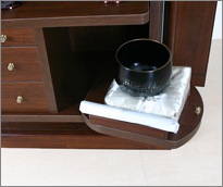 経机の横のりん台