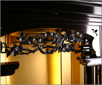 仏壇上部の欄間